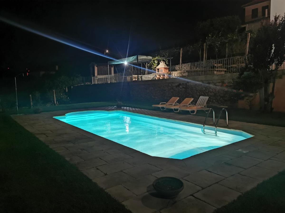 Desassossego Suites Монсан Экстерьер фото